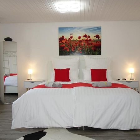 Happy-Homes Red - Up To 5 - Kueche - W-Lan - Netflix - Honig - Terrasse Altenstädt 外观 照片