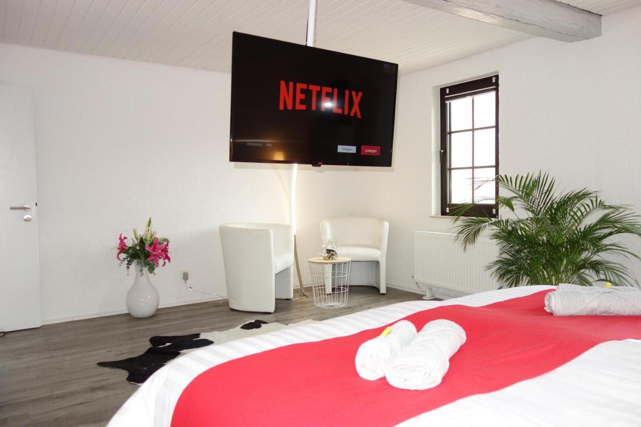 Happy-Homes Red - Up To 5 - Kueche - W-Lan - Netflix - Honig - Terrasse Altenstädt 外观 照片